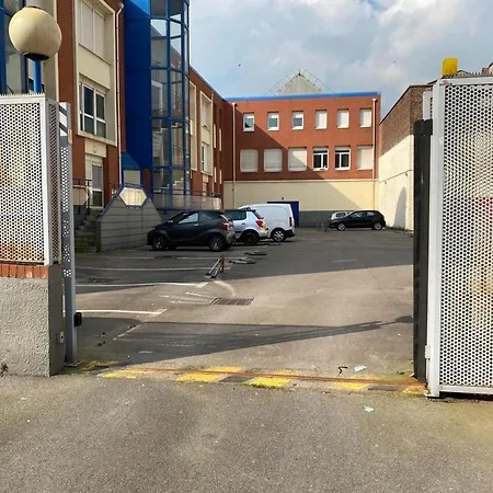 Bel Dunkerque Centre, En Citadelle Apartment
